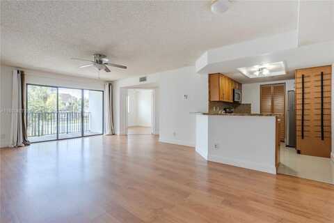 9044 W Atlantic Blvd, Coral Springs, FL 33071