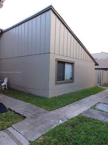 5820 NW 21st St, Lauderhill, FL 33313