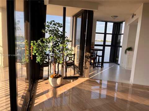 4000 NE Towerside ter, Miami, FL 33138