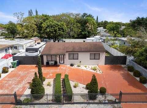915 Atlantic Ave, Opa Locka, FL 33054