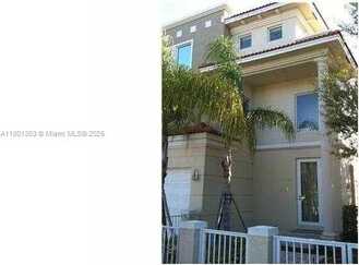 1740 N Dixie Hwy, Fort Lauderdale, FL 33305