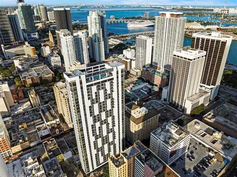 151 SE 1st St, Miami, FL 33131