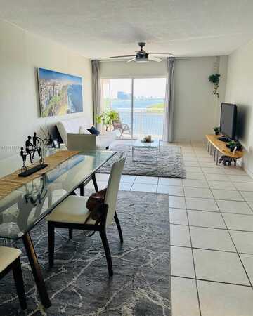 undefined, Sunny Isles Beach, FL 33160