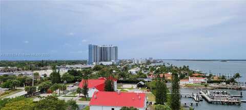 3040 Lake Shore Dr, Riviera Beach, FL 33404