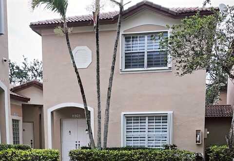 16203 Emerald Cove Rd, Weston, FL 33331