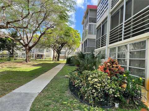 3099 NW 48th Ave, Lauderdale Lakes, FL 33313