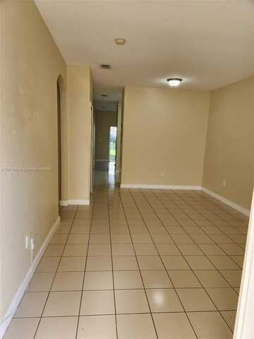 1539 SE 27th St, Homestead, FL 33035