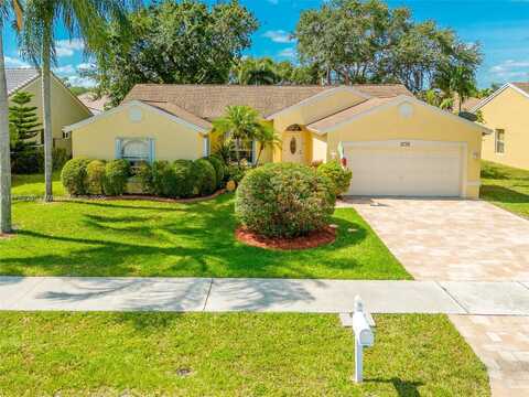 9760 SW 15th Dr, Davie, FL 33324