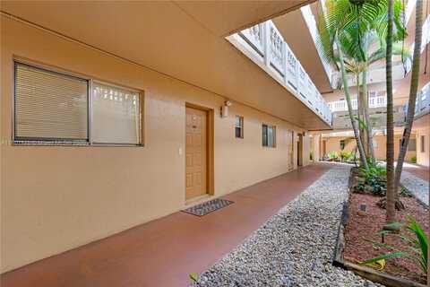 17000 NW 67th Ave, Hialeah, FL 33015