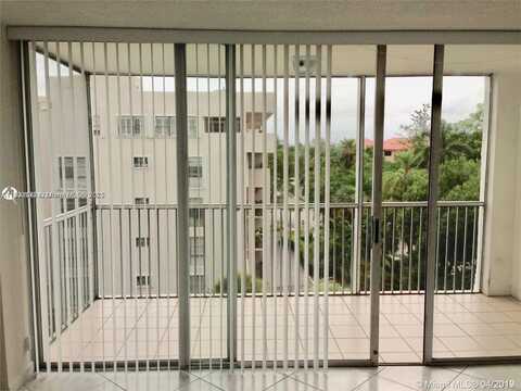 150 Ocean Lane Dr, Key Biscayne, FL 33149