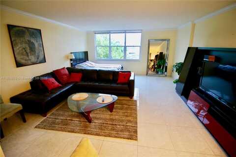 2501 S Ocean Dr, Hollywood, FL 33019