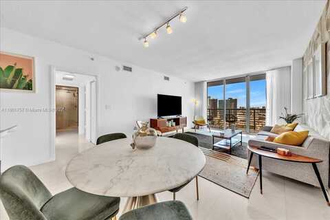 335 S Biscayne Blvd, Miami, FL 33131