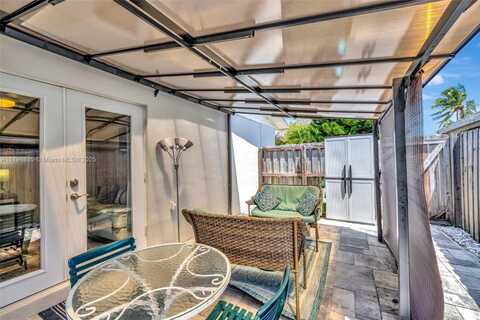 2751 NE 9th Ter, Pompano Beach, FL 33064