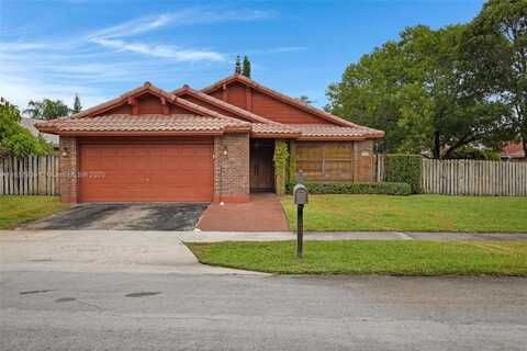3440 E Point Dr, Cooper City, FL 33026