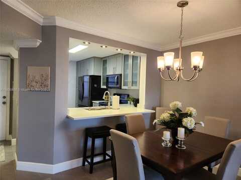 2455 N Nob Hill Rd, Sunrise, FL 33322