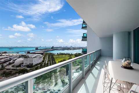 900 Biscayne Blvd, Miami, FL 33132