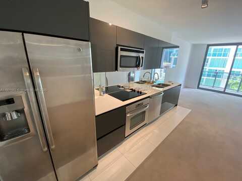 31 SE 6 street, Miami, FL 33131