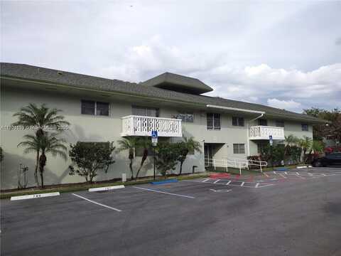 4200 NW 3rd Ct, Plantation, FL 33317