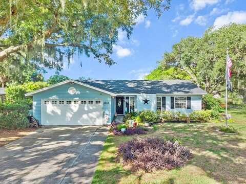 Cross Fox, MULBERRY, FL 33860