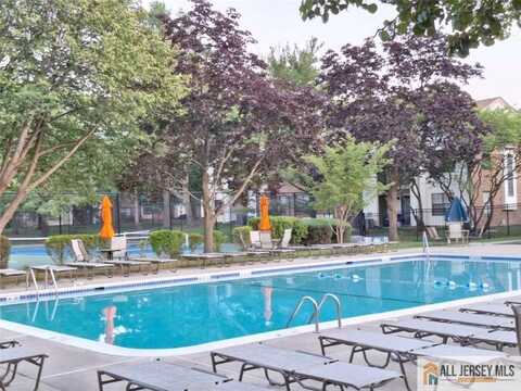 511 Sunshine Court, Sayreville, NJ 08859