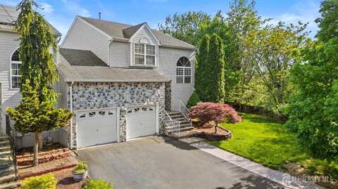 74 Kingfisher Court, Marlboro, NJ 07746