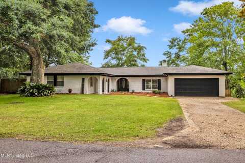 3225 Red Bluff Circle, Ocean Springs, MS 39564