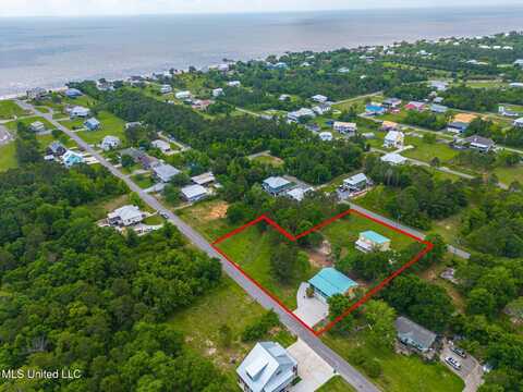 169 Vacation Lane, Waveland, MS 39576