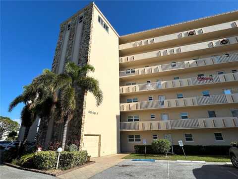 4040 IRONWOOD CIRCLE, BRADENTON, FL 34209