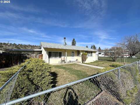 N Johnson Ave, PrairieCity, OR 97869