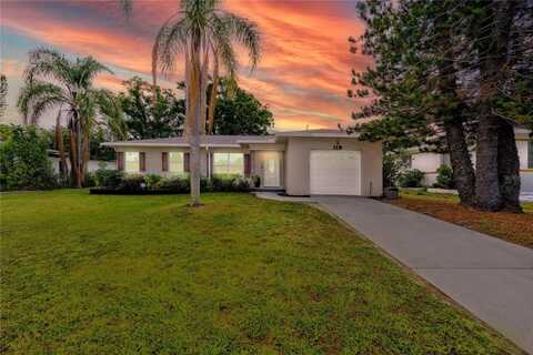 119 N HILLCREST AVENUE, CLEARWATER, FL 33755