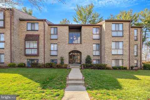 Royal Fern Ct #1B, RESTON, VA 20191