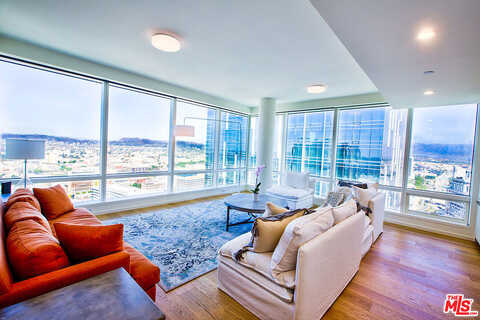 Francisco Street #4102, Los Angeles, CA 90015
