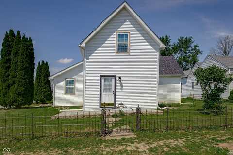 2402 N B Street, Elwood, IN 46036