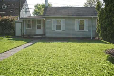 26333 Belanger, Roseville, MI 48066