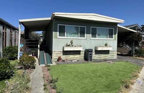 4160 Jade ST 101, CAPITOLA, CA 95010