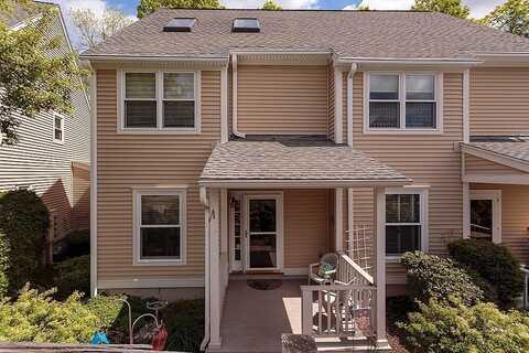 56 Hammond Place, Woburn, MA 01801