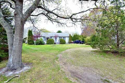 62 Jernegan Ave, Edgartown, MA 02539