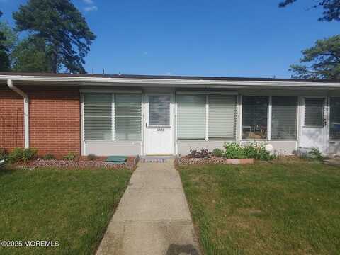 642 Plymouth Drive, Lakewood, NJ 08701