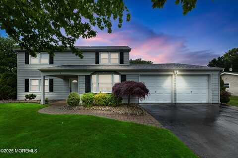 3 North Circle, Aberdeen, NJ 07747