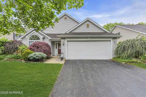 46 Skyline Drive, Lakewood, NJ 08701
