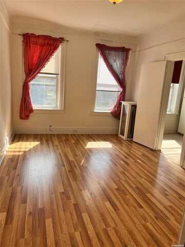 87-20 Jamaica Avenue, Woodhaven, NY 11421