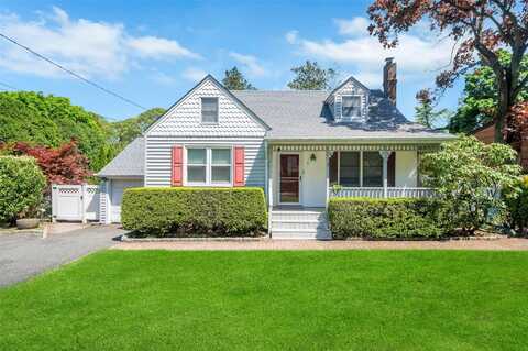 9 Forest Road, Kings Park, NY 11754