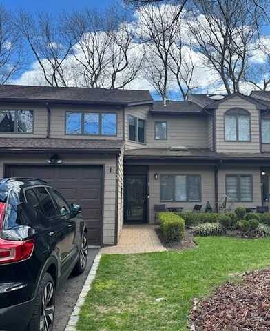 7 Jeremy Circle, Nesconset, NY 11767