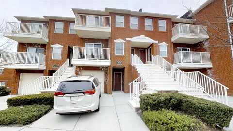 313 Weatherly Place, College Point, NY 11356