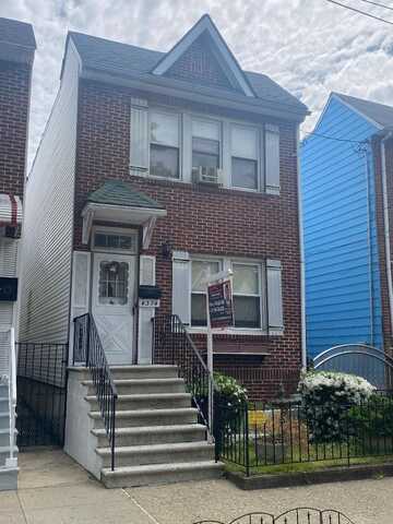 4374 De Reimer Avenue, Bronx, NY 10466