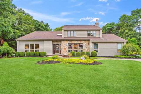 20 Annandale Road, Commack, NY 11725
