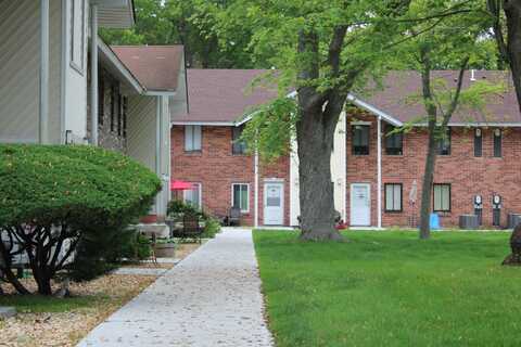 35 Navajo Court, Coram, NY 11727