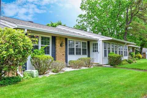 332 C Woodbridge Drive, Ridge, NY 11961