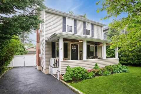 3 Coles Street, Glen Cove, NY 11542