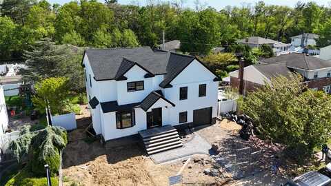 38 Grant Street, South Farmingdale, NY 11735